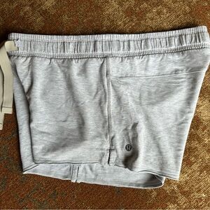 Lululemon sweat shorts L SUPER soft shorts elastic drawstring waist grey